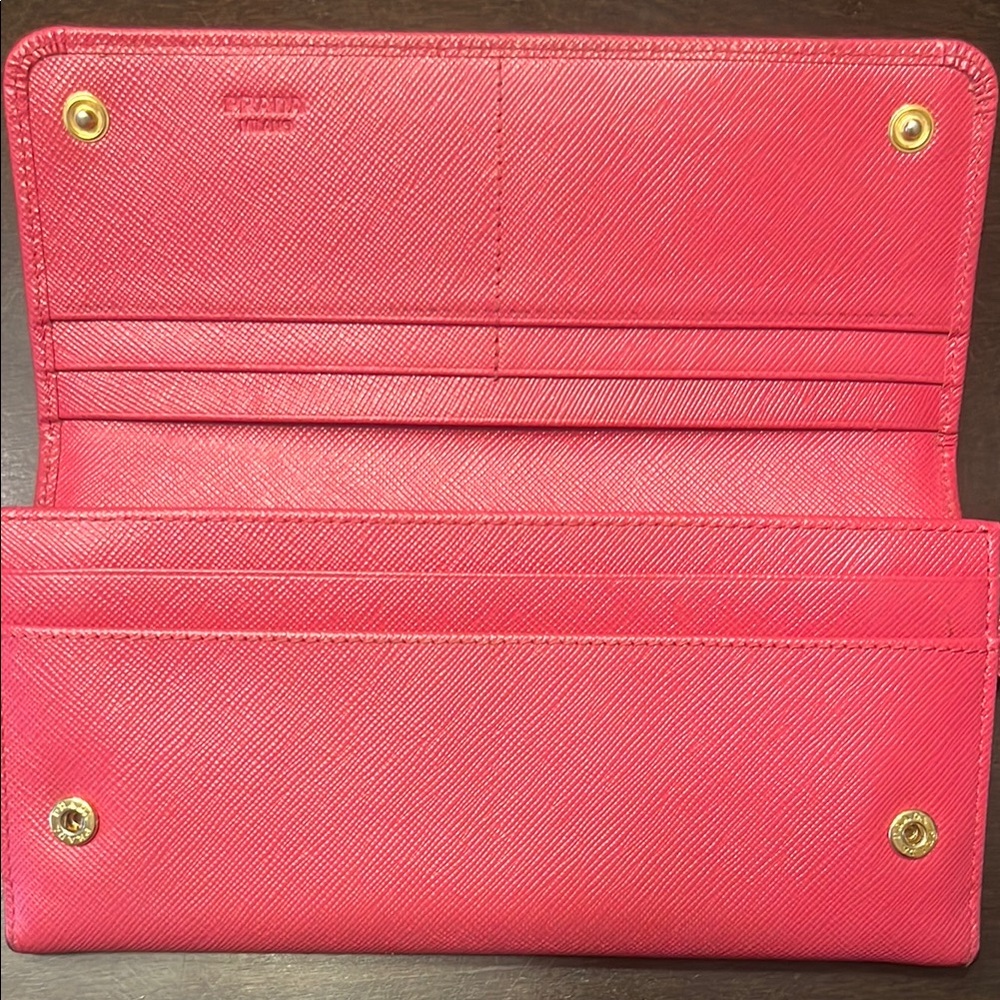 Prada Pink Wallet - Picture 5 of 8